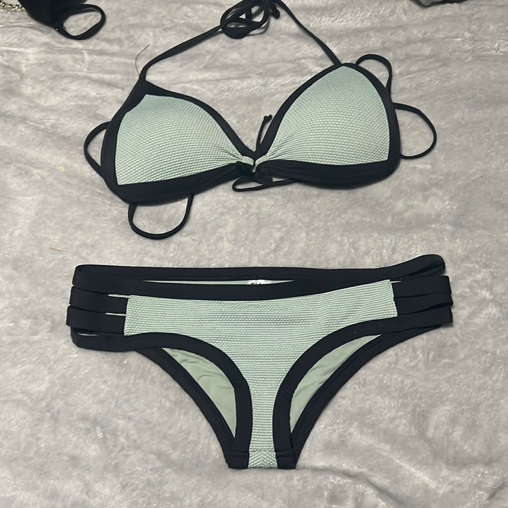 Sidon bikini